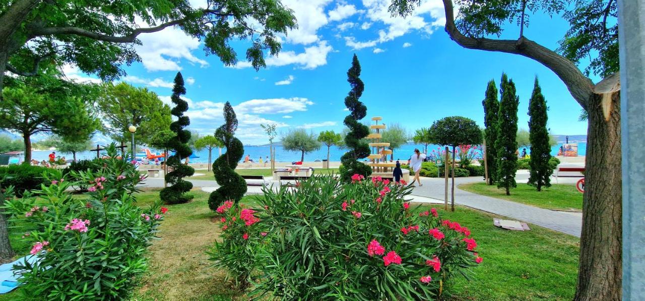 Sunny Holiday House With Pool Kaštela Εξωτερικό φωτογραφία