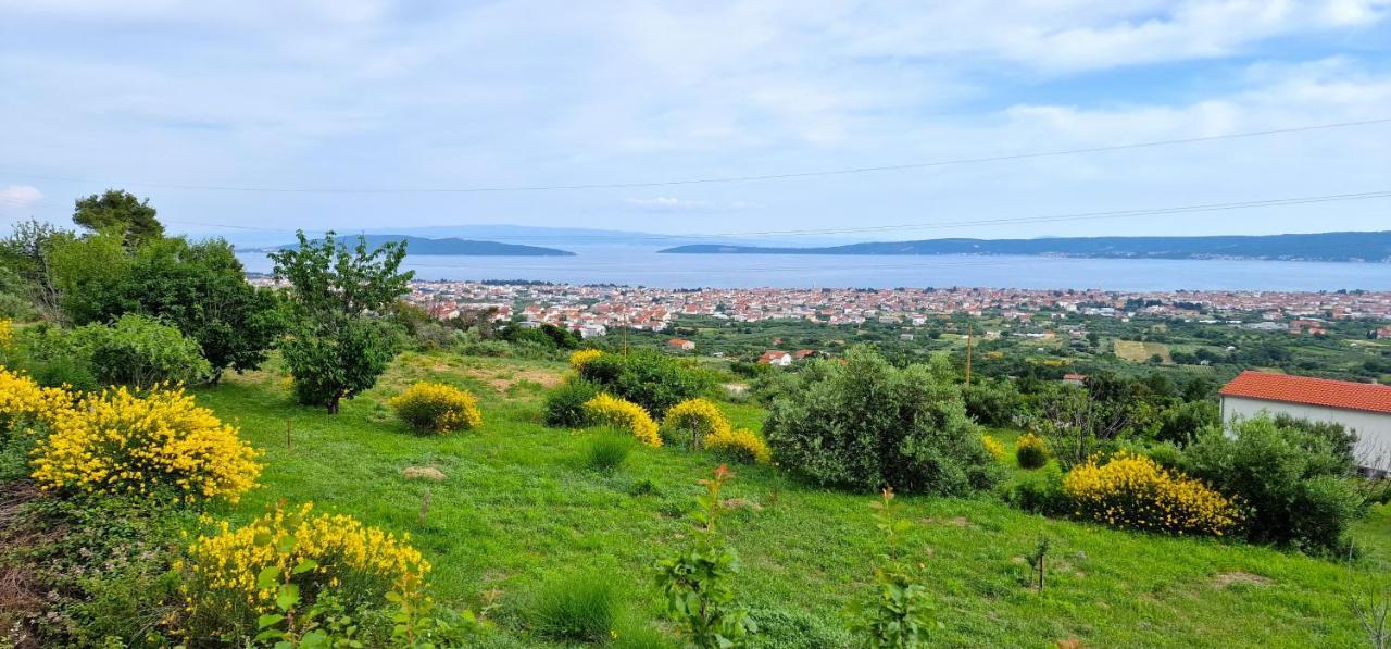 Sunny Holiday House With Pool Kaštela Εξωτερικό φωτογραφία