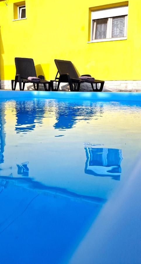 Sunny Holiday House With Pool Kaštela Εξωτερικό φωτογραφία