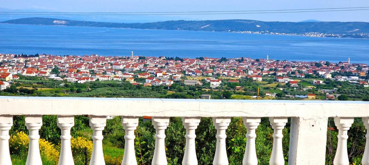 Sunny Holiday House With Pool Kaštela Εξωτερικό φωτογραφία